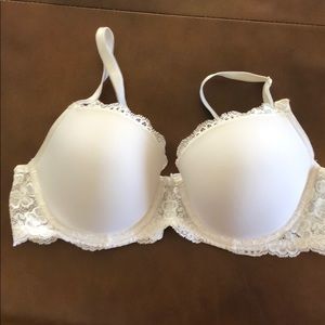 Victoria’s Secret Angels Lined Demi